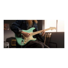 Donner DST-600 ST Electric Guitar - Black SSS