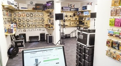 Cable display in the SWAMP showroom
